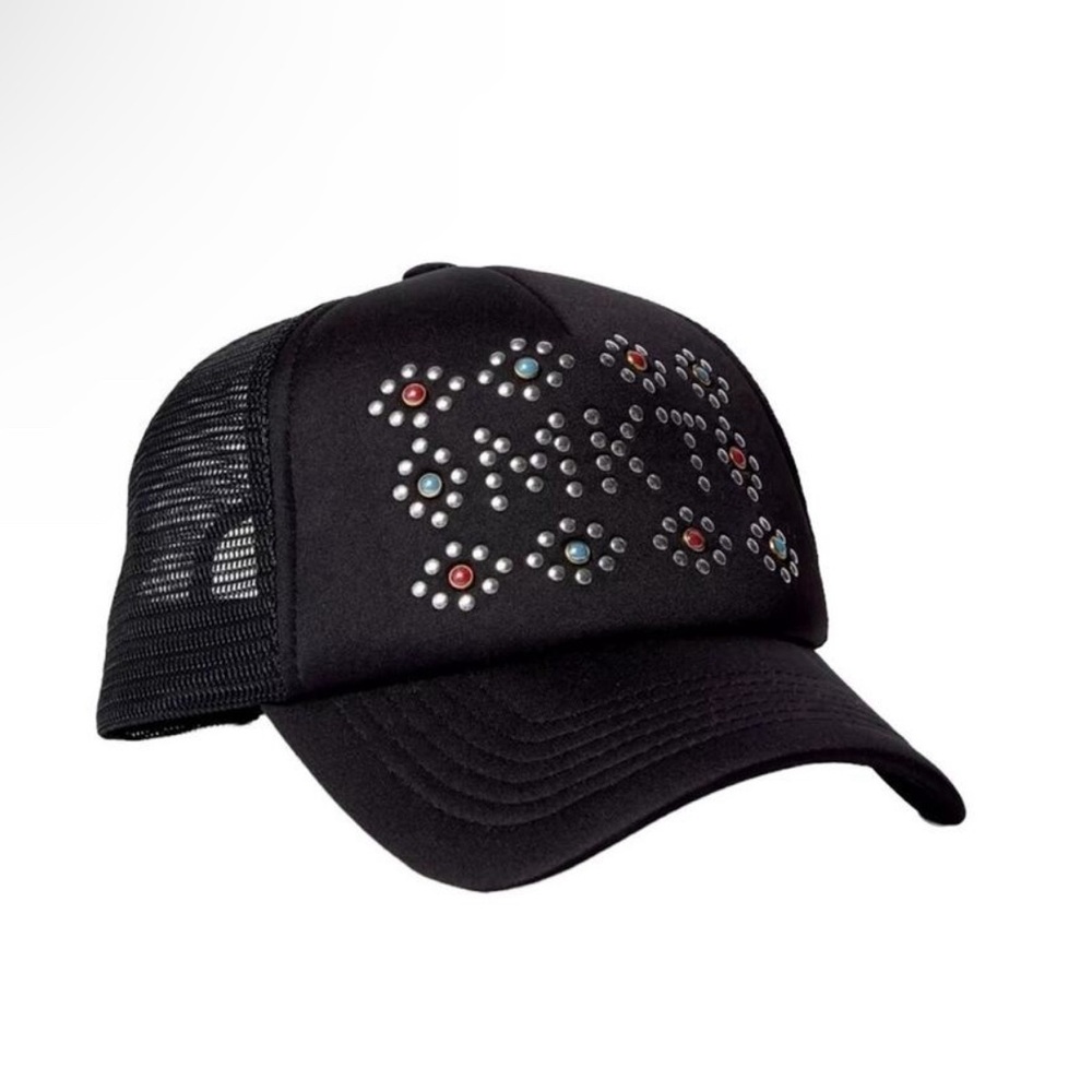 Market studded trucker hat NEW